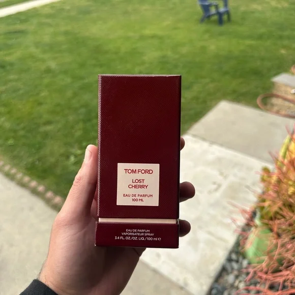 Tom Ford Lost Cherry Eau de Parfum in Deep Red